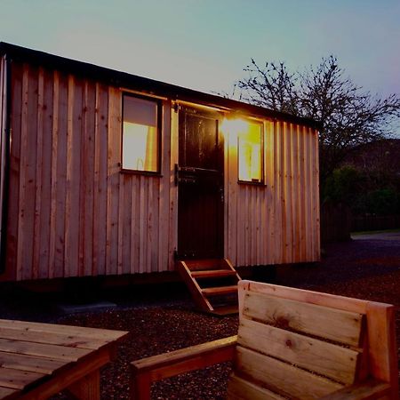 Per Ardua Shepherds Hut Fort William Dış mekan fotoğraf